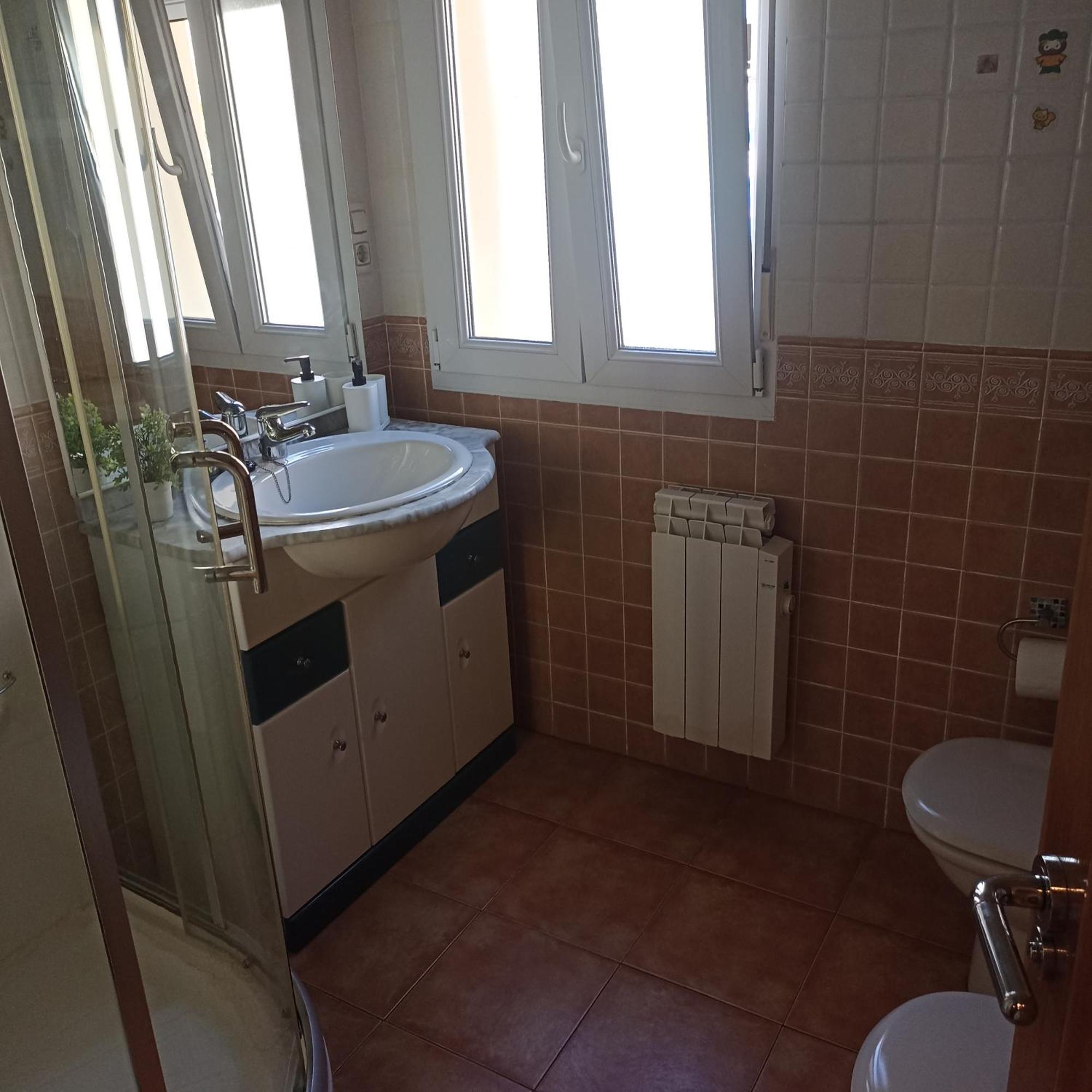 Piso Yade En Oviedo, Proximo A Los Vegas Con Parking Y Wifi Buitenkant foto
